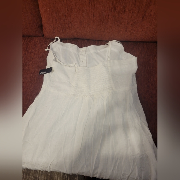 White dress with lining - Picture 2 of 2